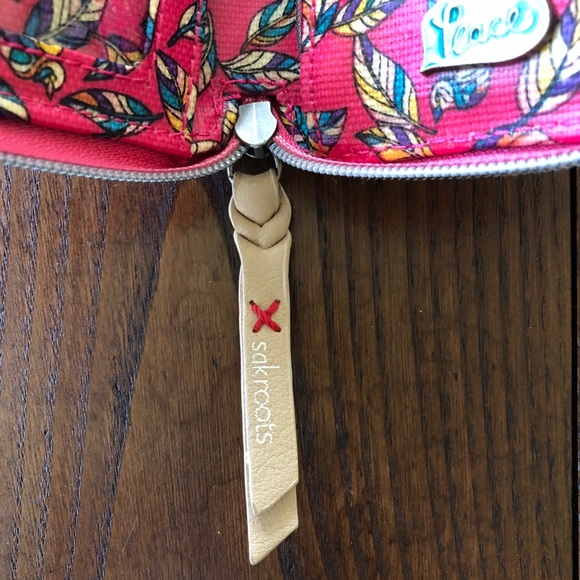 NEW Sakroots Wallet with Wrist Starp - Picture 7 of 8